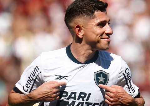 Botafogo vence com gol de 'Pantera Negra', e Fla tem 3º jogo sem vitória