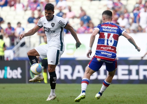 Botafogo empata com Fortaleza e vê liderança do Brasileirão distante