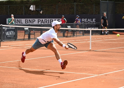Lesão no menisco tira Djokovic de Roland Garros e do topo do ranking