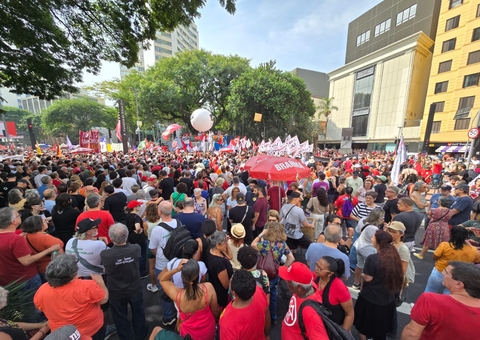 Esquerda faz atos dispersos pelo país contra anistia a Bolsonaro