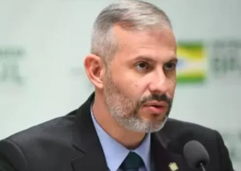 Em meio à polêmica, Victor Godoy assume Ministério da Educação 