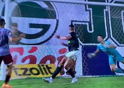 Fluminense bate Goiás à véspera de aniversário em jogo de viradas