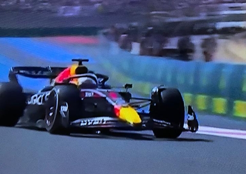 Verstappen aproveita erro de Leclerc, vence GP da França e aumenta vantagem