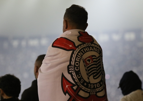 Corinthians aprova empréstimo de Roni e prevê 2025 diferente