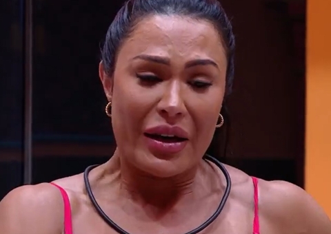 Gracyanne chora ao pedir desculpas por pegar comida escondido no BBB25 e relembra drama pessoal