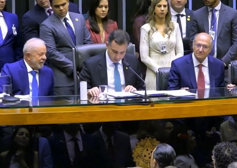 Lula e Alckmin invertem cores nas gravatas que marcaram suas carreiras políticas
