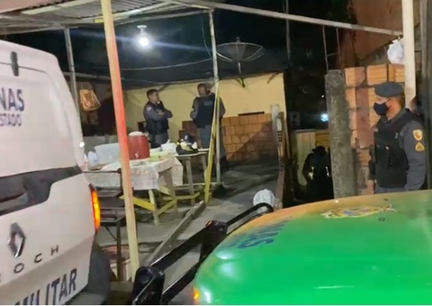 Mãe e filha são executadas a tiros em banca de churrasco em Manaus