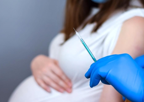 Estudo indica que grávidas podem receber vacinas da Pfizer e Moderna 