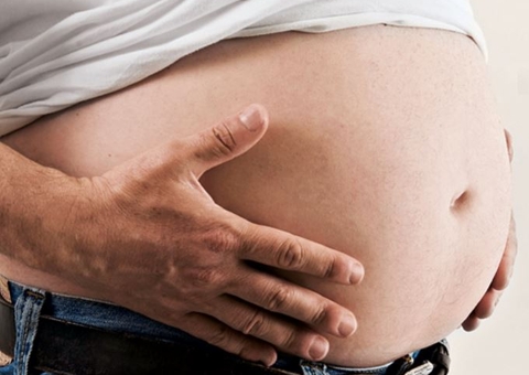 Homens são flagrados tentando se passar por grávidas para tomarem vacina da Pfizer