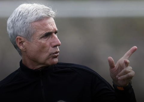 Grêmio prepara últimos detalhes para fechar com Luís Castro