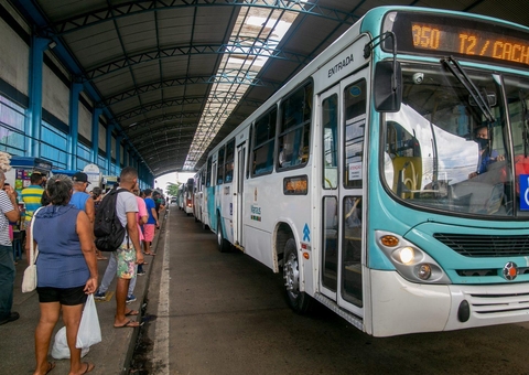 Greve dos rodoviários é suspensa em Manaus