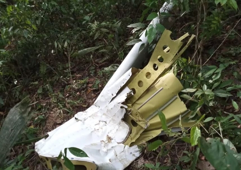 Corpos de cinco vítimas de queda de avião no Acre chegam ao Amazonas