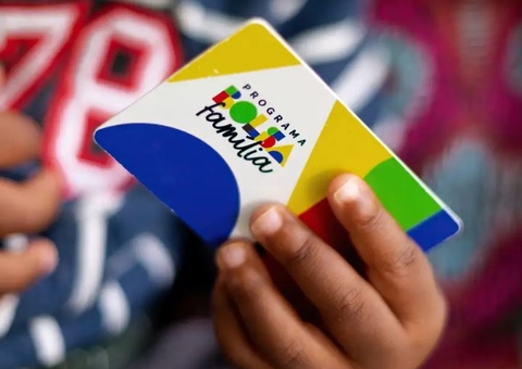 Beneficiários recebem pagamento do Bolsa Família nesta segunda-feira 