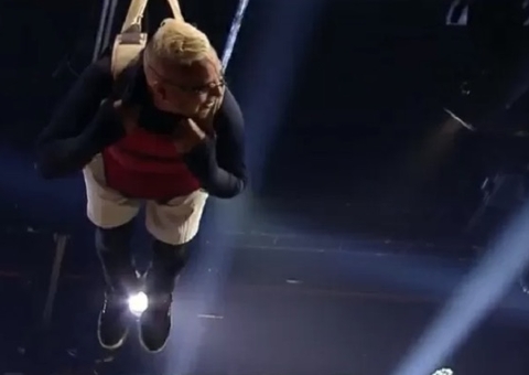 Rogério, pai de MC Gui, vomita durante prova do 'Power Couple'