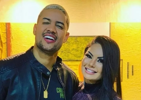 Marido de Paulinha Abelha posta vídeos e se declara à cantora: ‘falta pouco pra gente sair dessa'