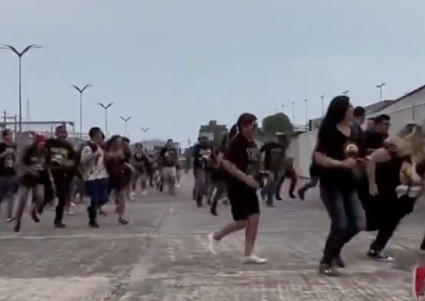 Guns N’ Roses em Manaus: vídeo mostra fãs desenfreados correndo após abertura dos portões