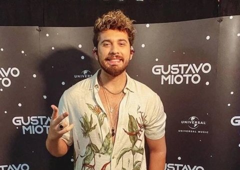 Gustavo Mioto expulsa homem de show após agressão contra mulher