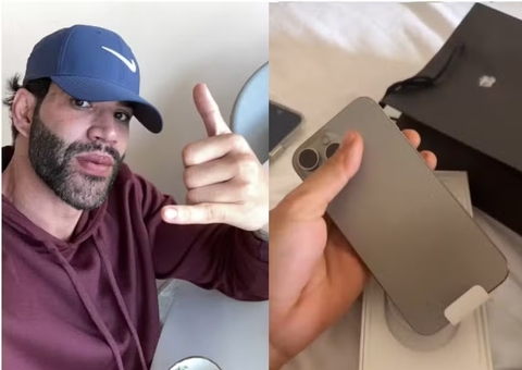 Bilionário, Gusttavo Lima ganha celular de R$ 10,6 mil de presente de fã 