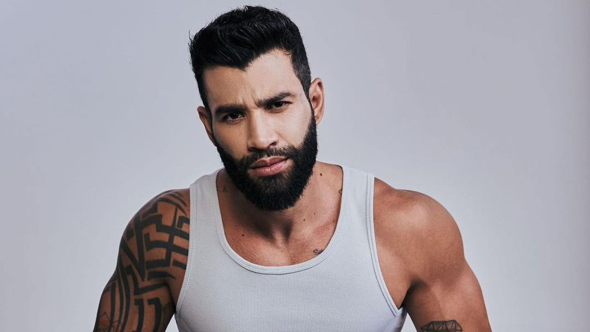 Defesa de Gusttavo Lima se pronuncia sobre revogação de prisão