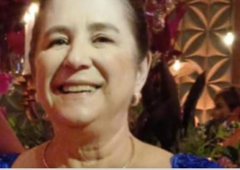 Professora de natação morre afogada em área rasa de praia