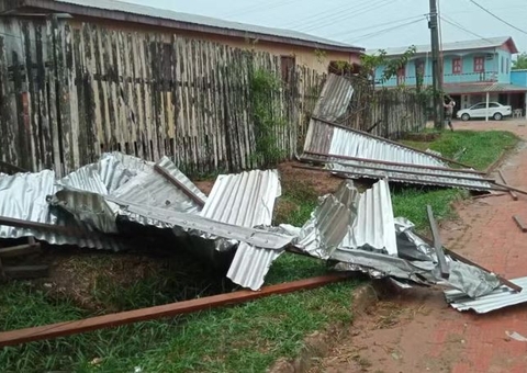 Temporal destrói mais de 60 imóveis e deixa 8 feridos em Envira; veja vídeo