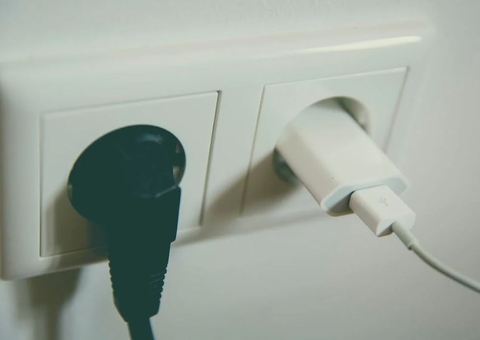 Falta de energia atinge 5 bairros de Manaus nesta quarta-feira