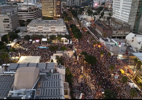Milhares protestam em Israel pedindo o fim da guerra e libertação de reféns