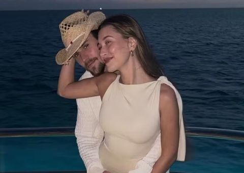 Hailey Bieber estaria brava com o pai após pedido de orações para ela e Justin