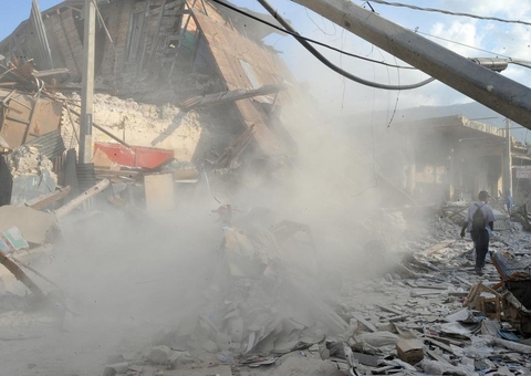 Novo terremoto atinge o Haiti horas após tragédia matar mais de 300 pessoas