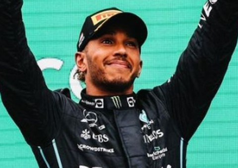 Lewis Hamilton explica por que raramente dirige fora de pistas de corrida