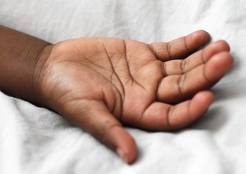 Idoso é preso por estuprar enteada e os três filhos em Manaus; 2 são bebês 