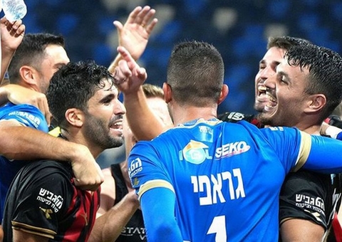 Jogador brasileiro relata falta de água e sensação de desespero em Israel