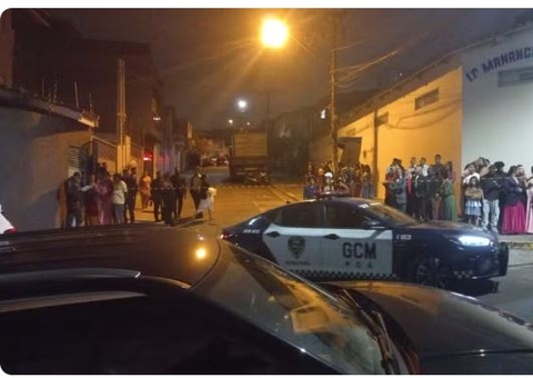 Homem atira em convidados de festa de casamento após não encontrar ex