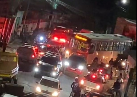 Grupo é perseguido por motociclistas e preso após fazer arrastões na zona leste de Manaus
