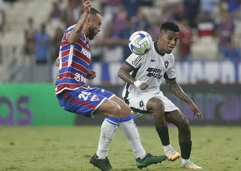 Botafogo e Fortaleza empatam por 2 a 2 no Castelão
