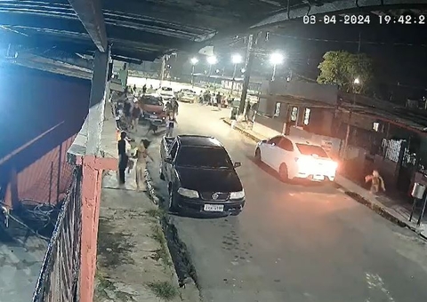 Vídeo mostra momento em que pistoleiros invadem campo e atiram em homem no Jorge Teixeira