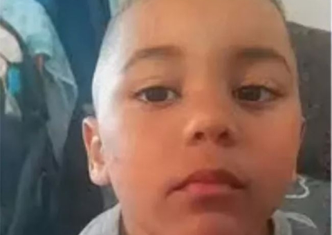 Criança de 3 anos é baleada enquanto bebia água em bar