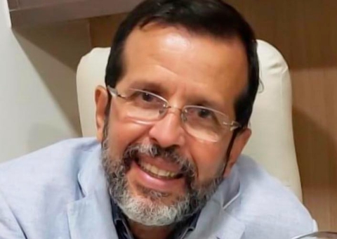 Piadas e dancinhas distorcem objetivos da campanha eleitoral, diz professor