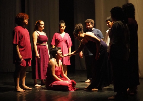 'Helena' volta ao palco do Teatro da Instalação nesta sexta