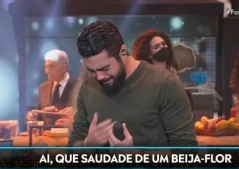 Henrique, da dupla com Juliano, chora ao cantar música para Marília Mendonça no 'Faustão'