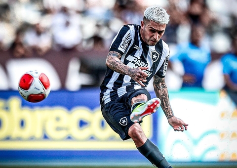 Vídeo: Botafogo abre placar contra Audax no Campeonato Carioca