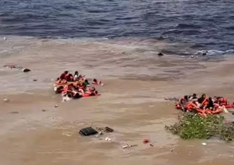 Sete pessoas estão desaparecidas após lancha afundar; duas mortes foram confirmadas