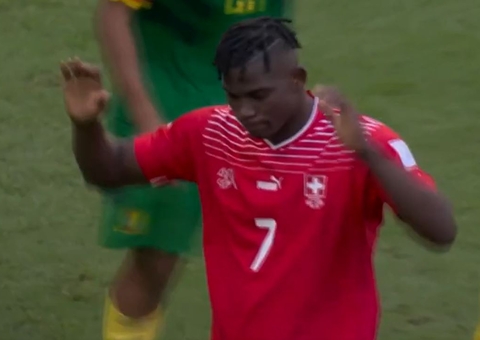Suíça derrota Camarões em jogo com menor torcida da Copa do Catar 