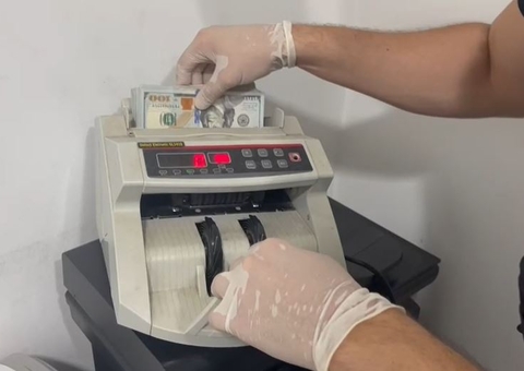 BMW, dinheiro; veja o que foi apreendido pela PF na casa de doleiro em Manaus