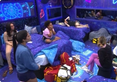 Ana Paula grita com aliados após grupo escolher votar em Matheus no Paredão e não fazer barraco