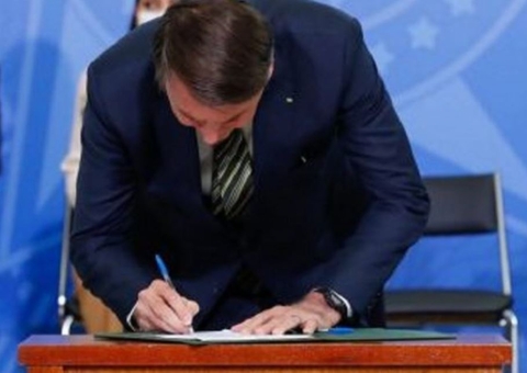 Bolsonaro sanciona mudanças na Lei de Improbidade Administrativa