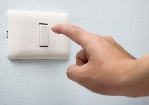 Confira lista de bairros que ficam sem energia neste sábado em Manaus