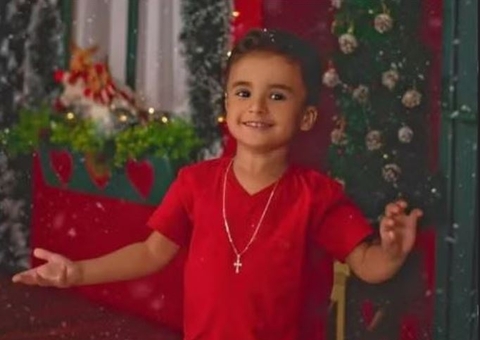 Menino de 4 anos morre após ser atacada por pitbull em casa