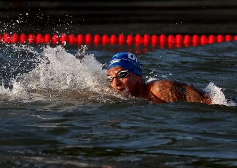 Ana Marcela chega em 4º na maratona aquática e perde medalha de bronze