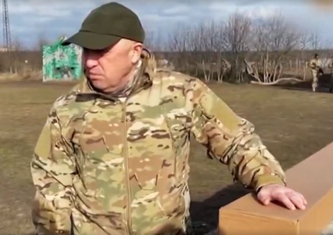 Polícia encontra ouro, marretas e arsenal na casa de líder do Grupo Wagner